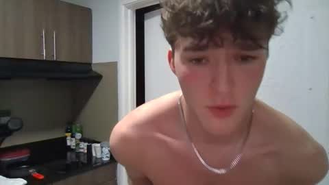 Snapshot of thedomman32 chatting on 27, 5, 2026 Dominick online show from 27, 5, 2026