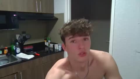 Snapshot of thedomman32 chatting on 27, 5, 2026 Dominick online show from 27, 5, 2026