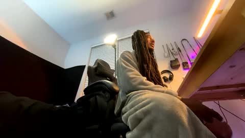 Snapshot of theekingcapo chatting on 11, 2, 2025 king capo thee online show from 11, 2, 2025