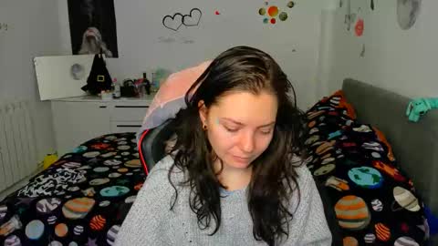 Snapshot of thefarmergirl chatting on 6, 3, 2026 TheFarmergirl online show from 6, 3, 2026