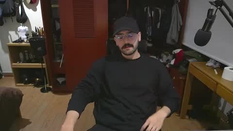 Wolf Independent model online show from 18, 12, 2024