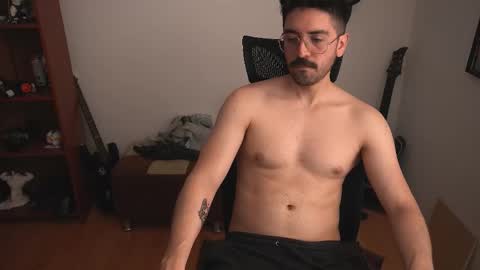 Wolf Independent model online show from 25, 9, 2025