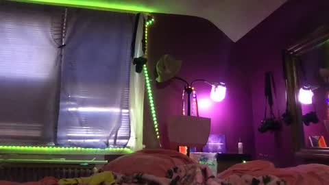 Snapshot of thegirlnextdoor28 chatting on 7, 2, 2025 Arianna online show from 7, 2, 2025