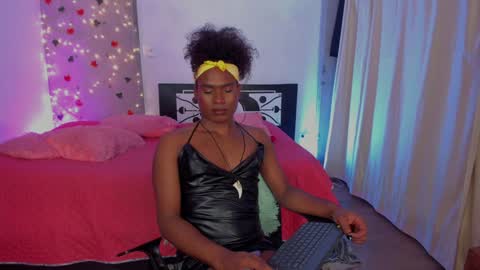 Snapshot of thegoldenbitch chatting on 20, 1, 2025 Goldie online show from 20, 1, 2025