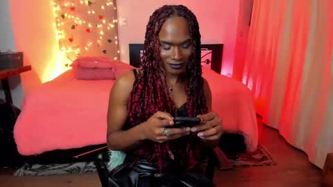 Snapshot of thegoldenbitch chatting on 25, 2, 2025 Goldie online show from 25, 2, 2025