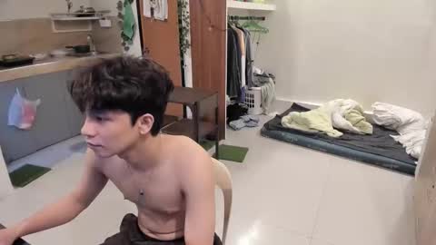 Snapshot of thegreenmagus chatting on 11, 11, 2025 Green online show from 11, 11, 2025