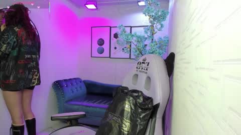 Theia  online show from 10, 1, 2026