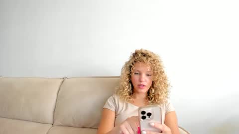 Snapshot of theislandgirl chatting on 2, 12, 2024 Lily Marie online show from 2, 12, 2024