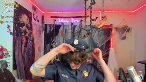 Snapshot of thejohnnystone chatting on 21, 10, 2025 Johnny Stone online show from 21, 10, 2025