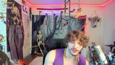 Snapshot of thejohnnystone chatting on 27, 10, 2025 Johnny Stone online show from 27, 10, 2025