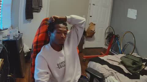 Snapshot of thelewdgamer chatting on 18, 12, 2025 thelewdgamer online show from 18, 12, 2025