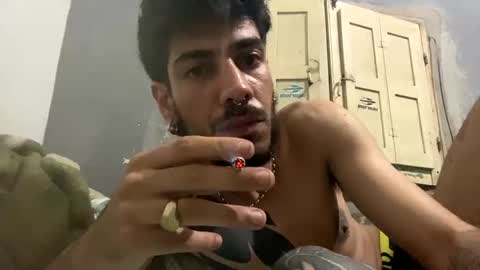 Snapshot of themarttinguyyy chatting on 14, 12, 2025 themarttinguyyy online show from 14, 12, 2025