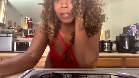 Snapshot of themelandmike chatting on 2, 2, 2026 TheMelandMike online show from 2, 2, 2026