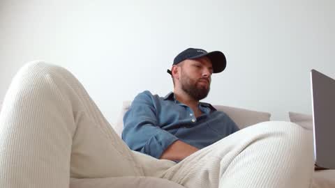 TheMonarchGoat online show from 5, 4, 2026