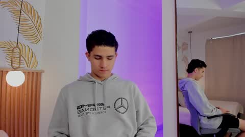  THEO- MATEO  online show from 20, 12, 2024