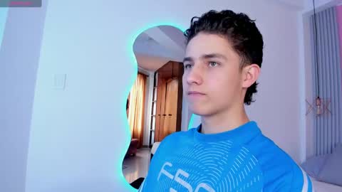  THEO- MATEO  online show from 4, 1, 2025