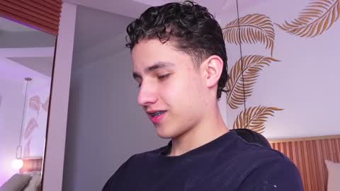  THEO- MATEO  online show from 4, 2, 2025