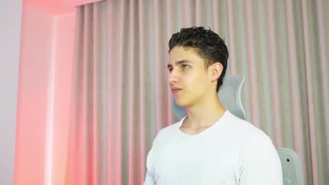  THEO- MATEO  online show from 14, 2, 2025