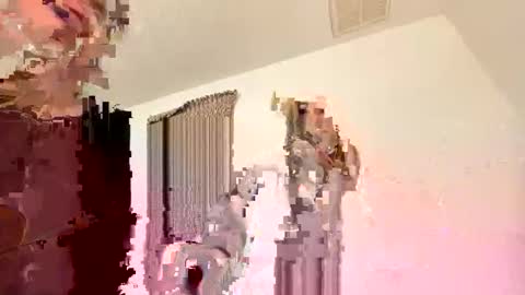 Ava online show from 10, 3, 2025