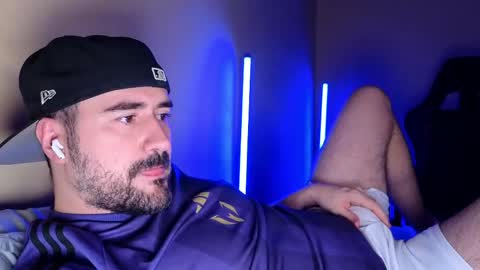 Theo Ravi online show from 15, 4, 2026