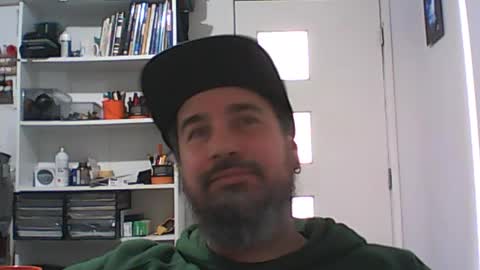 Snapshot of theozbeardguy chatting on 16, 7, 2026 aussiebeard online show from 16, 7, 2026