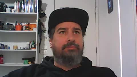 Snapshot of theozbeardguy chatting on 9, 8, 2026 aussiebeard online show from 9, 8, 2026