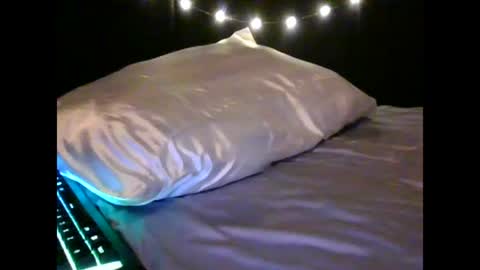 the peach princess  online show from 19, 2, 2025