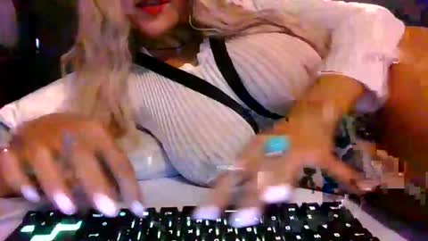 the peach princess  online show from 16, 9, 2025