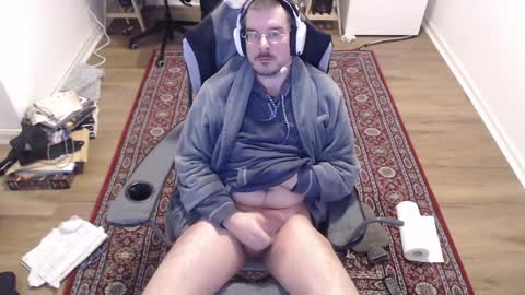 Snapshot of thepervertshow chatting on 17, 1, 2025 WillyWanker online show from 17, 1, 2025