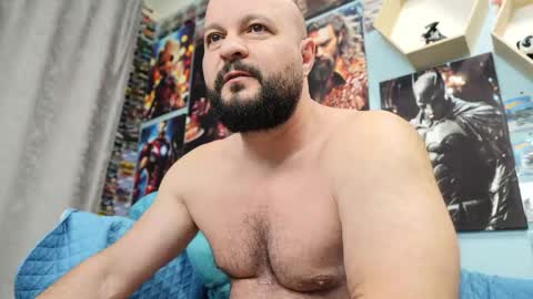 Snapshot of thephenomone chatting on 17, 9, 2025 Chris online show from 17, 9, 2025