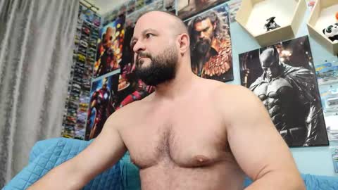 Snapshot of thephenomone chatting on 26, 9, 2025 Chris online show from 26, 9, 2025