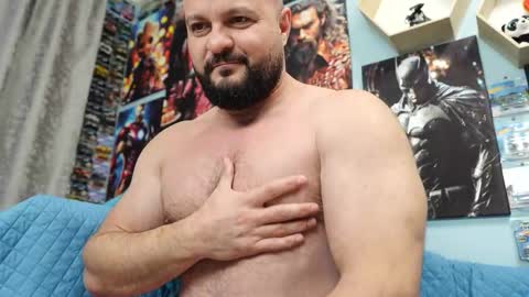 Snapshot of thephenomone chatting on 6, 10, 2025 Chris online show from 6, 10, 2025