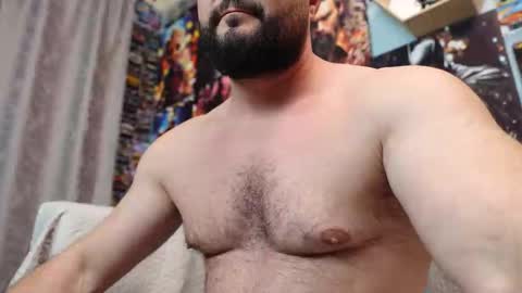 Snapshot of thephenomone chatting on 16, 12, 2025 Chris online show from 16, 12, 2025