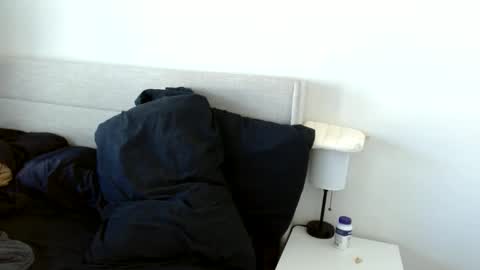 Snapshot of therealkingyoshi chatting on 23, 11, 2025 Yoshi online show from 23, 11, 2025