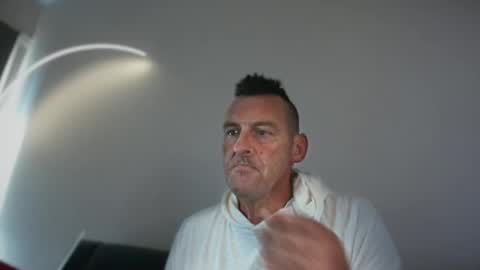 Snapshot of therealkurva4u chatting on 1, 1, 2025 therealkurva4u online show from 1, 1, 2025