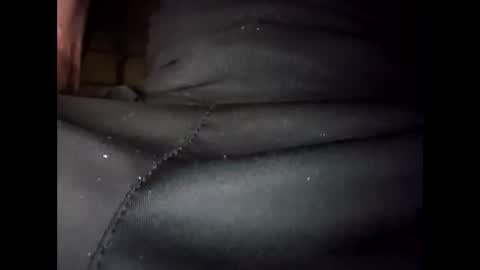 Snapshot of therizzler_1_of_1 chatting on 7, 10, 2025 therizzler_1_of_1 online show from 7, 10, 2025