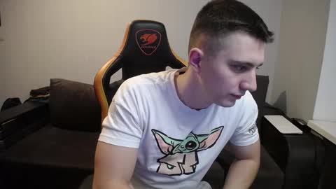 Snapshot of theroadtomars chatting on 6, 3, 2025 Nick online show from 6, 3, 2025