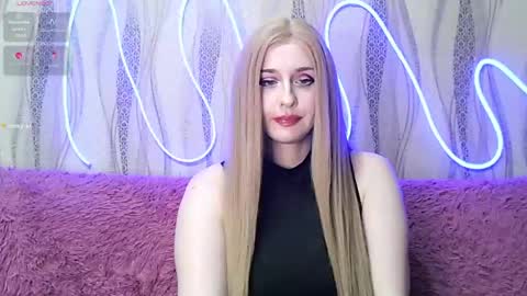 Snapshot of therosesweet chatting on 29, 4, 2026 Rose online show from 29, 4, 2026