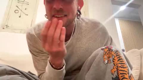 VEGAS online show from 2, 12, 2025