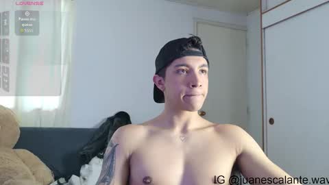 Snapshot of thesaint_xxx chatting on 14, 5, 2026 thesaint_xxx online show from 14, 5, 2026