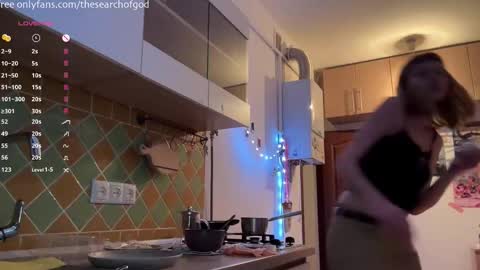 LISA                                            online show from 3, 12, 2025