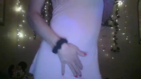 sillymillie0 online show from 24, 12, 2024