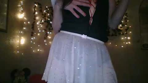 sillymillie0 online show from 14, 10, 2025