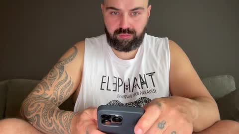 Snapshot of thessalonikios1987 chatting on 12, 1, 2025 Hornyforyou online show from 12, 1, 2025