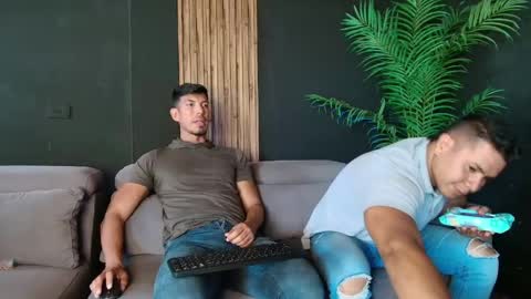 thestraightroom online show from 17, 4, 2026