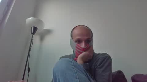 Scarf guy online show from 23, 2, 2025