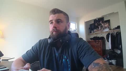 Snapshot of theufcfan_8181 chatting on 16, 4, 2026 troy online show from 16, 4, 2026