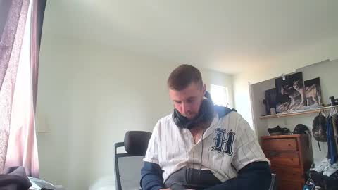 Snapshot of theufcfan_8181 chatting on 26, 4, 2026 troy online show from 26, 4, 2026