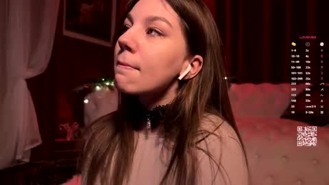 Snapshot of thewetmuse chatting on 15, 12, 2025 Grace Next broadcast - online show from 15, 12, 2025