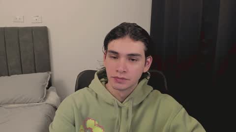 thiaan__ online show from 23, 12, 2024